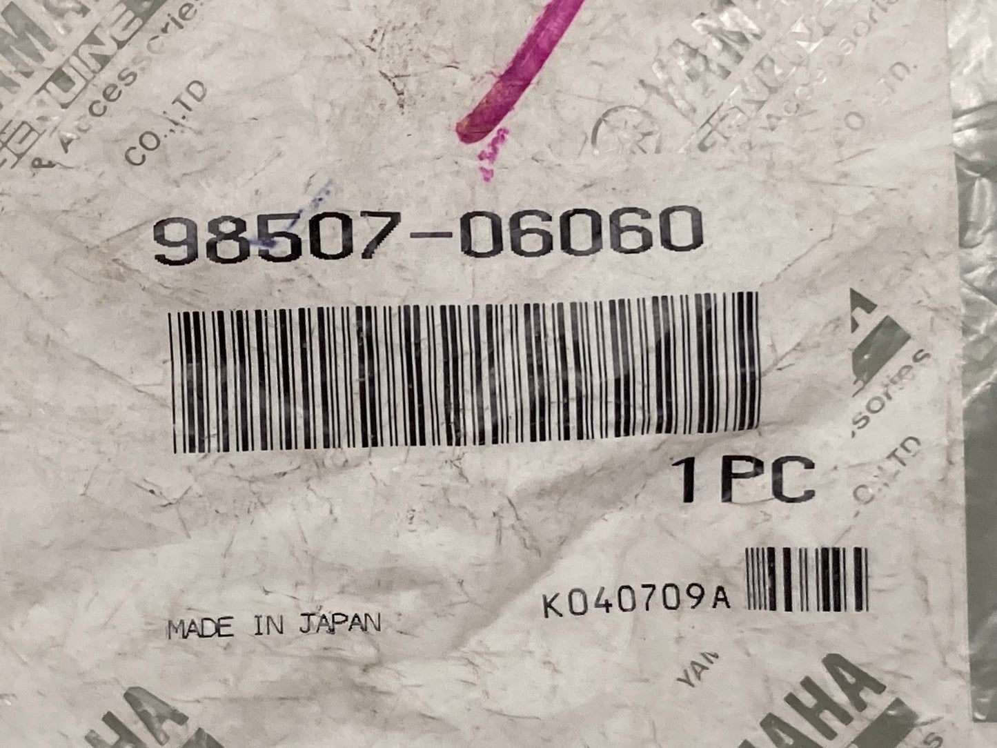 New Genuine Yamaha 98507-06060 Screw, Pan, Head