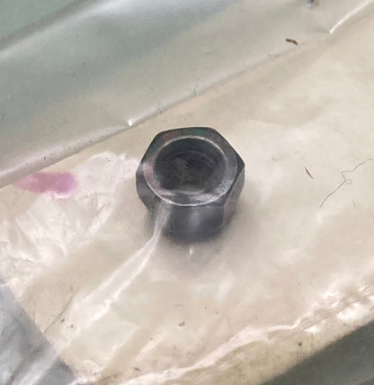 Qty 5 New Genuine Yamaha 95707-05300 Nut, Flange, (4Gb) 95707-05300-00