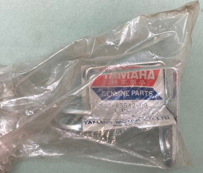 New Genuine Yamaha 537-85542-00 Bracket