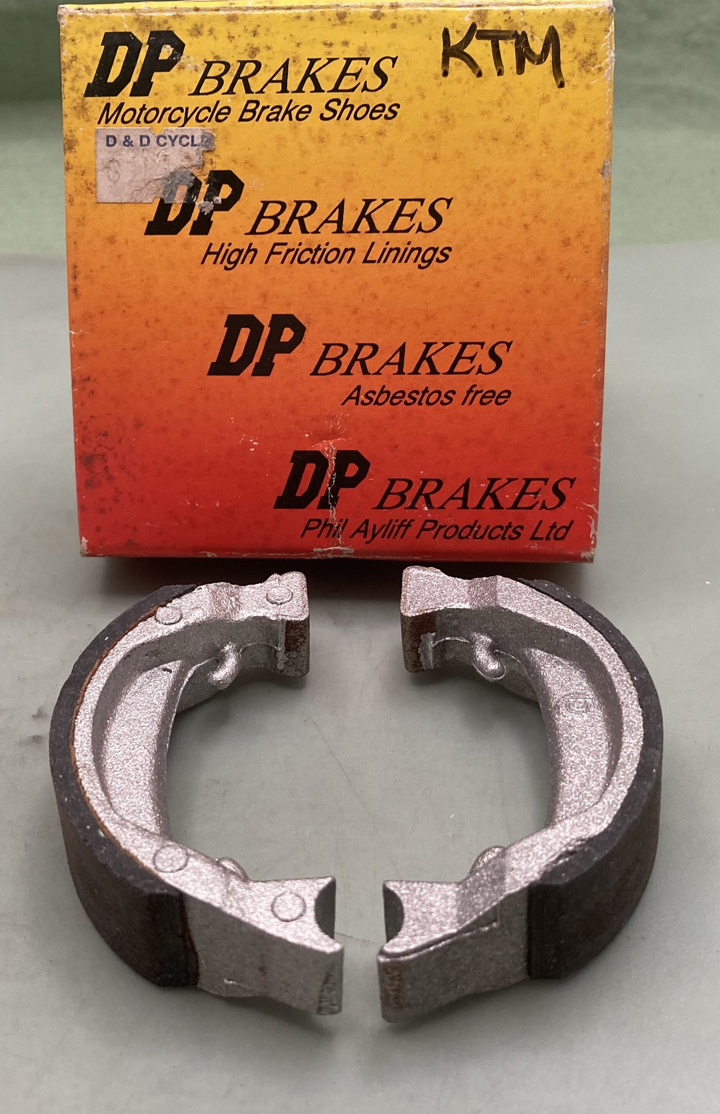 New Genuine DP Brakes DP9190 Brake Shoes