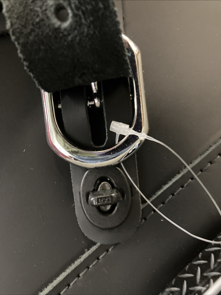 NEW GENUINE SUZUKI 990A0-77031 Boulevard RIGID MOUNT SADDLEBAGS