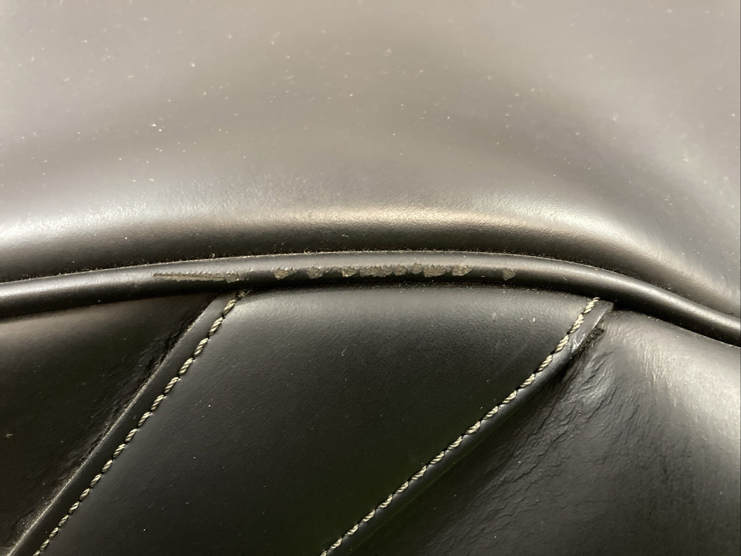 NEW GENUINE TRIUMPH A9528035 LEATHER PANNIER SET