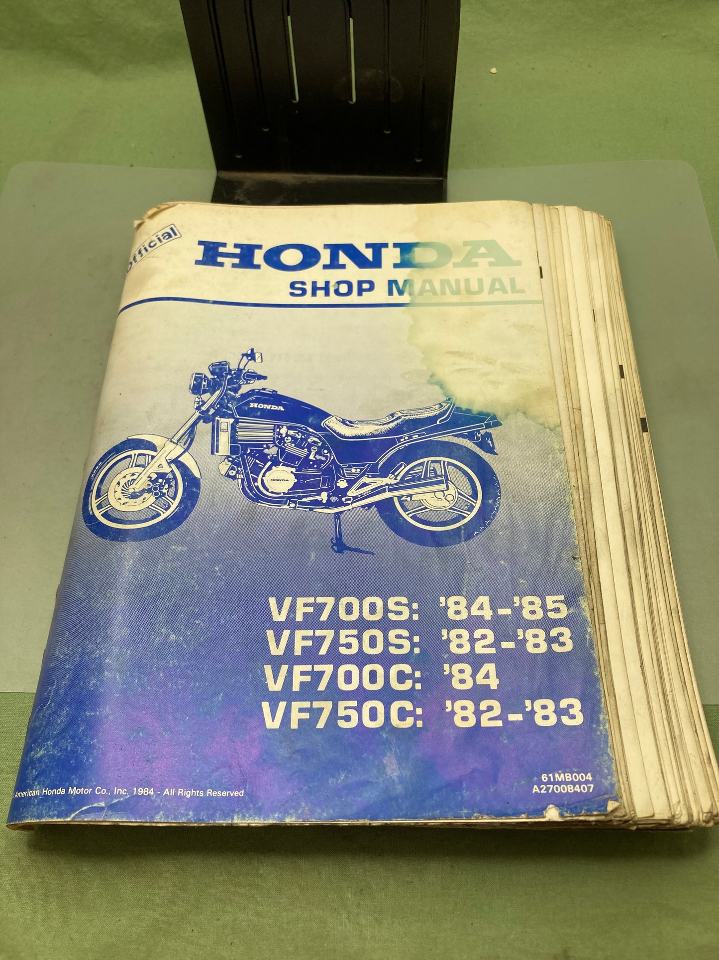 Genuine Honda 61MB004 VF700/750S VF700/750C Service Manual '82-'85