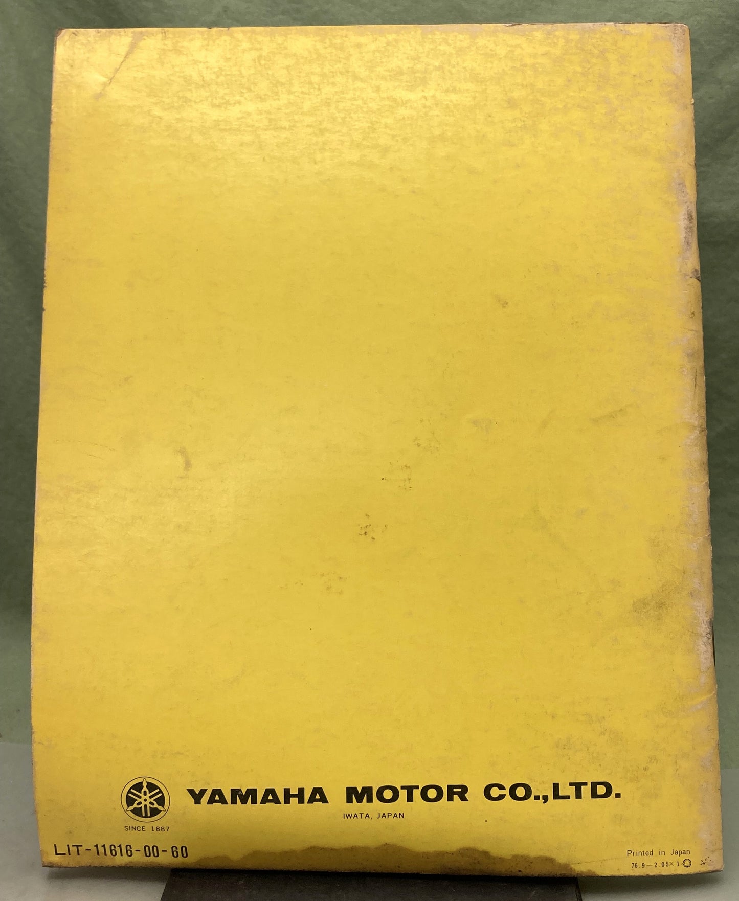 Genuine Yamaha IT8-28197-10 LB80-3D Service Manual 1976