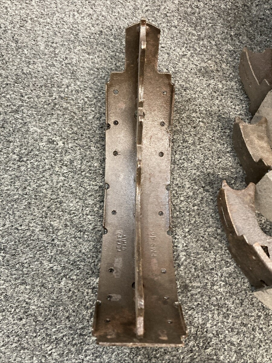 New Genuine Praefke 445 Drum Brake Shoe Set