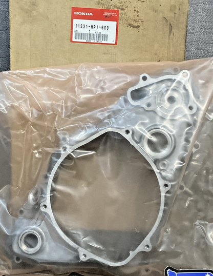 New Genuine Honda 11331-HP1-600 Crankcase Cover R.