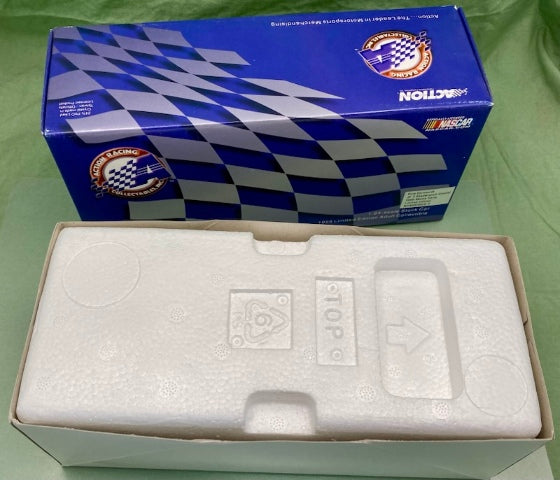 Action 1:24 Dale Earnhardt #3 Goodwrench Crystal 1999 Monte Carlo New