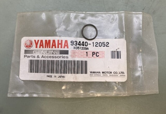 Qty 2 Yamaha 93440-12052 Outer Circlip New Genuine