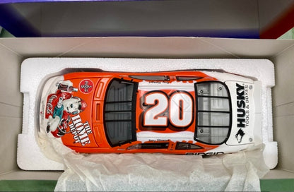ACTION CWB TONY STEWART 2001 HOME DEPOT COCA-COLA POLAR BEAR 1:24 New