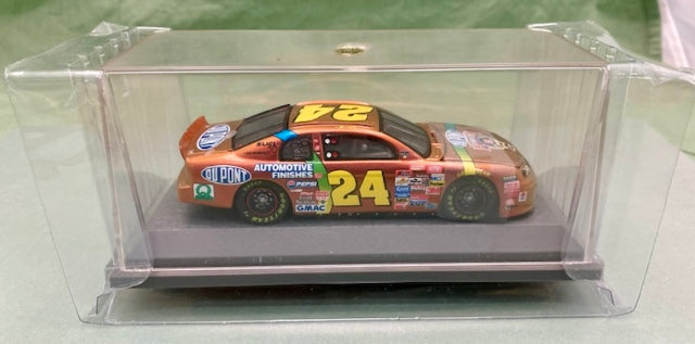 Revell Collection 1:43 Jeff Gordon 1998 Dupont Chromalusion Chevrolet Monte Carlo