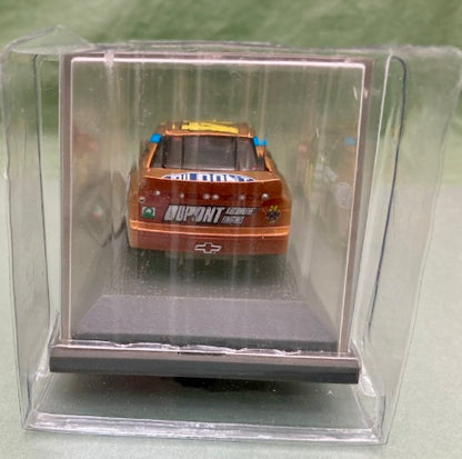 Revell Collection 1:43 Jeff Gordon 1998 Dupont Chromalusion Chevrolet Monte Carlo