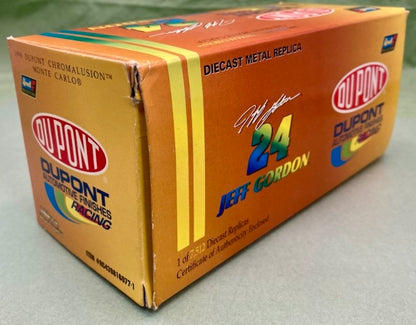Revell Collection 1:43 Jeff Gordon 1998 Dupont Chromalusion Chevrolet Monte Carlo
