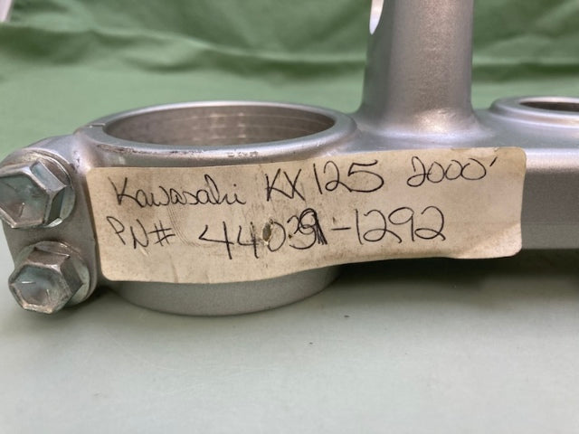 Kawasaki 44039-1292 Upper Fork Holder Replaces