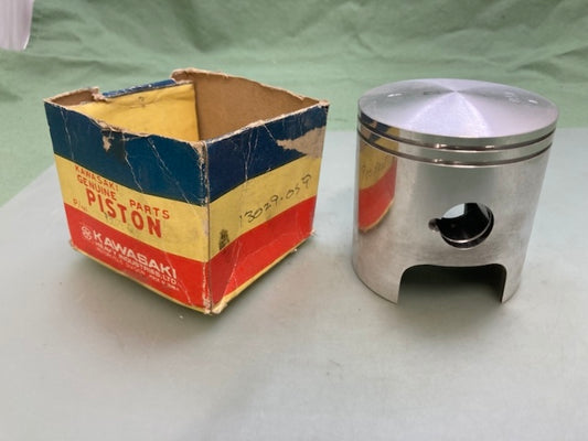 Kawasaki 13029-059 Piston New Genuine