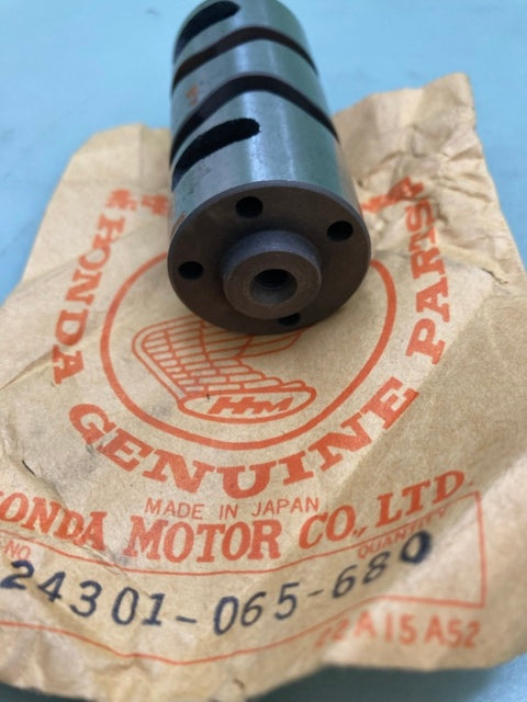 Honda 24301-065-680 Gear Shift Drum New Genuine