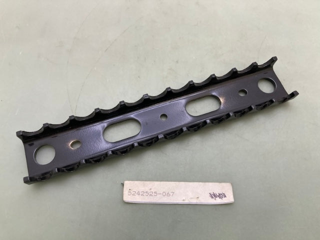 Polaris 5242525-067 Black Heel Cleat Bracket New Replaces