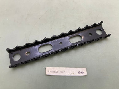 Polaris 5242525-067 Black Heel Cleat Bracket New Replaces
