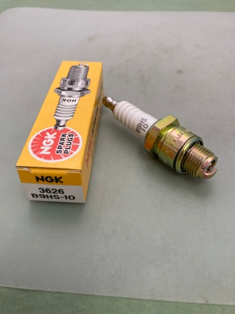Qty 3 NGK B9HS-10 Spark Plug New Genuine
