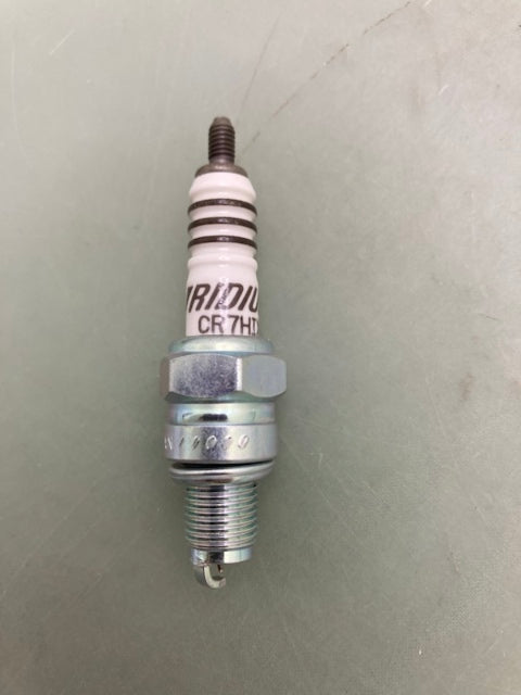 Qty 2 NGK CR7HIX Iridium IX Spark Plug New Genuine