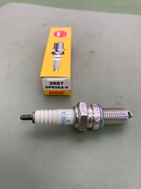Qty 2 NGK DPR5EA-9 Spark Plug New Genuine