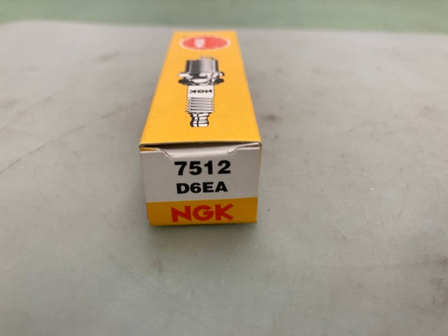 Qty 2 NGK D6EA Spark Plug New Genuine