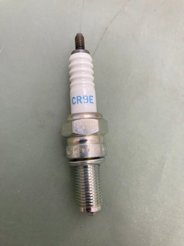 Qty 2 NGK CR9E Spark Plug New Genuine