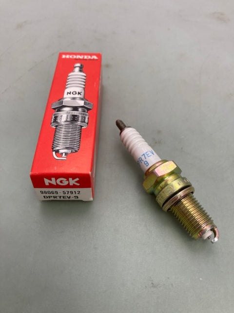 Qty 2 Honda 98069-57912 NGK DPR7EV-9 Spark Plug New Genuine