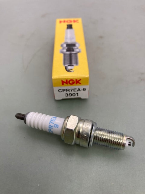 NGK CPR7EA-9 Spark Plug New Genuine