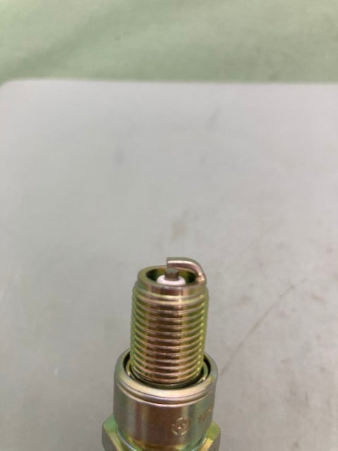 NGK B7ES Spark Plug New Genuine