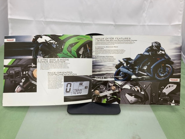 Kawasaki Ninja ZX10R Sales Brochure 2011 Genuine