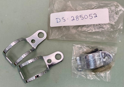 Drag Specialties DS-285052 Fork-Mount Marker Light Brackets New Replaces