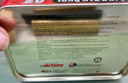 Action/Revell 2-1:64 Jurassic Park III Tin Set Bobby Labonte And Tony Stewart New