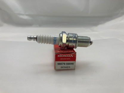Qty 2 Honda 98079-56846 Spark Plug, (Bpr6es) New genuine