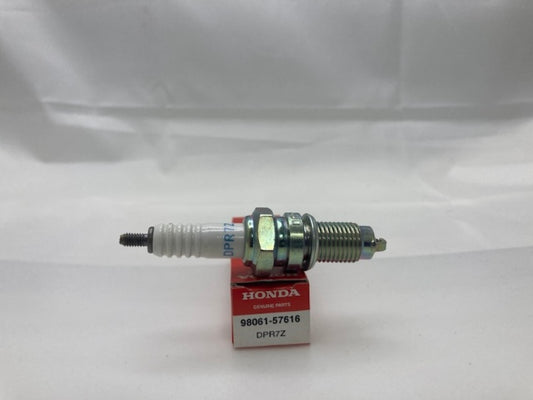Qty 2 Honda 98061-57616 Spark Plug Dpr7z New Genuine