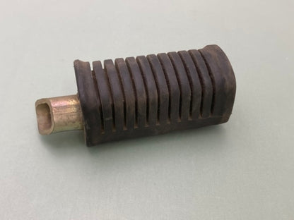 Kawasaki 34028-1025 KZ1000 KZ1100 RH Foot Peg Genuine