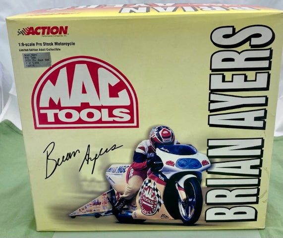 Action 1:9 Brian Ayers mac Tools 2000 Pro Stock Bike New
