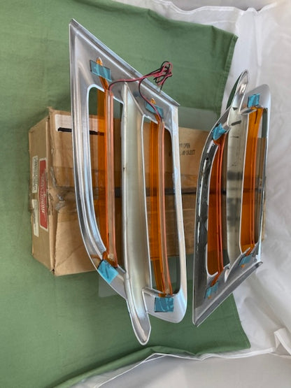 Show Chrome 52-623 Chrome Lighted Side Incomplete Kit New Genuine