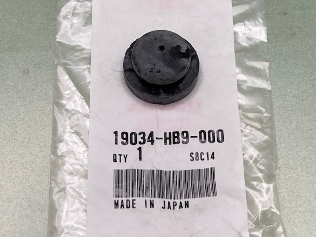 Qty 2 Honda 19034-HB9-000 Grommet, Fr. New Genuine