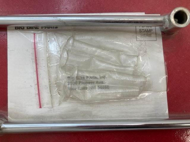 Show Chrome 53-417 Saddlebag Stays Incomplete Kit New Genuine