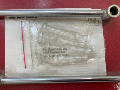 Show Chrome 53-417 Saddlebag Stays Incomplete Kit New Genuine
