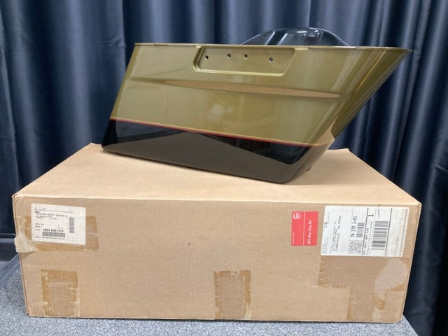 Harley-Davidson 90868-07CGZ Saddlebag Bottom Olive Pearl/Vivid Black New Genuine