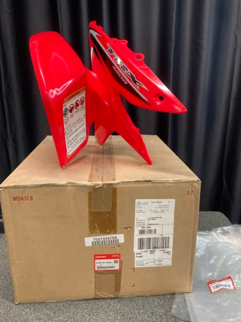 Honda 61200-HP1-A00ZA Front Left Fender TRX450 2008 New Genuine