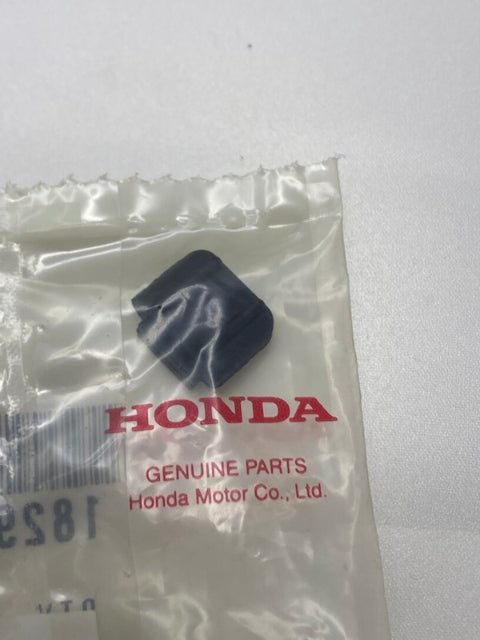 Qty 3 Honda 18293-MCA-A20 Rubber New Genuine