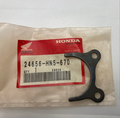 Honda 24656-HN5-670 Plate New Genuine