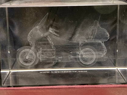 Show Chrome 4-251 GL1800 Laser Etched Crystal New Genuine