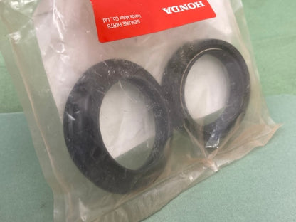 Honda 51490-MB9-782 Fork Seal Set New Genuine