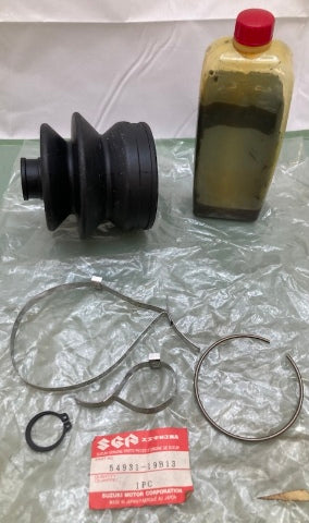 Suzuki 54931-19B13 Differential Side Boot Set New Genuine