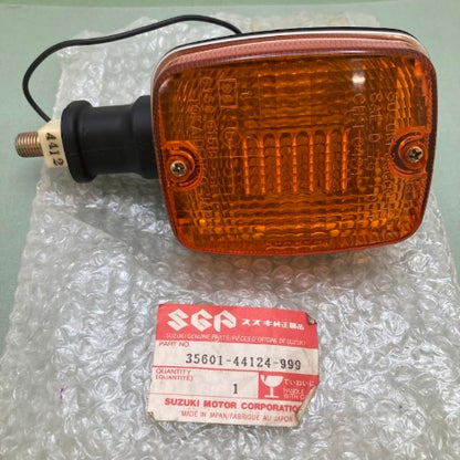 Suzuki 35601-44124-999 Front Turn Signal Lamp New Genuine