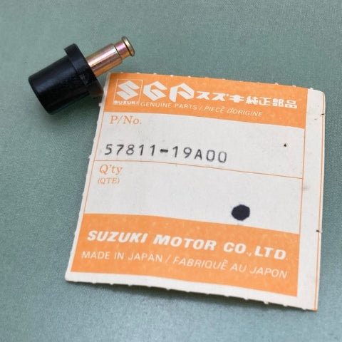 Suzuki 57811-19A00 Button New Genuine