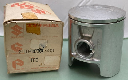 Suzuki 12110-40301-025 Piston OS 0.25 New Genuine